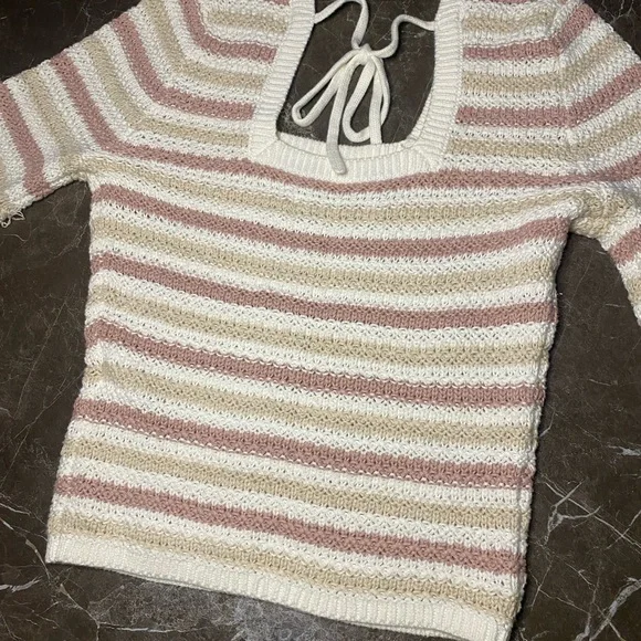 Hollister Pink and Cream Knit Top. Size XS Great Condition - Picture 5 of 8